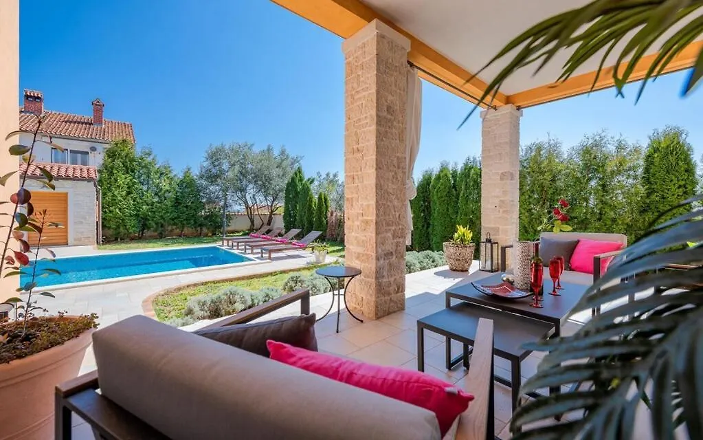 Villa Island View Крница 0*,  Хорватия