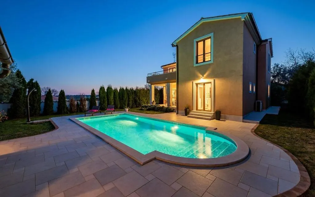 Villa Island View Krnica 0*,